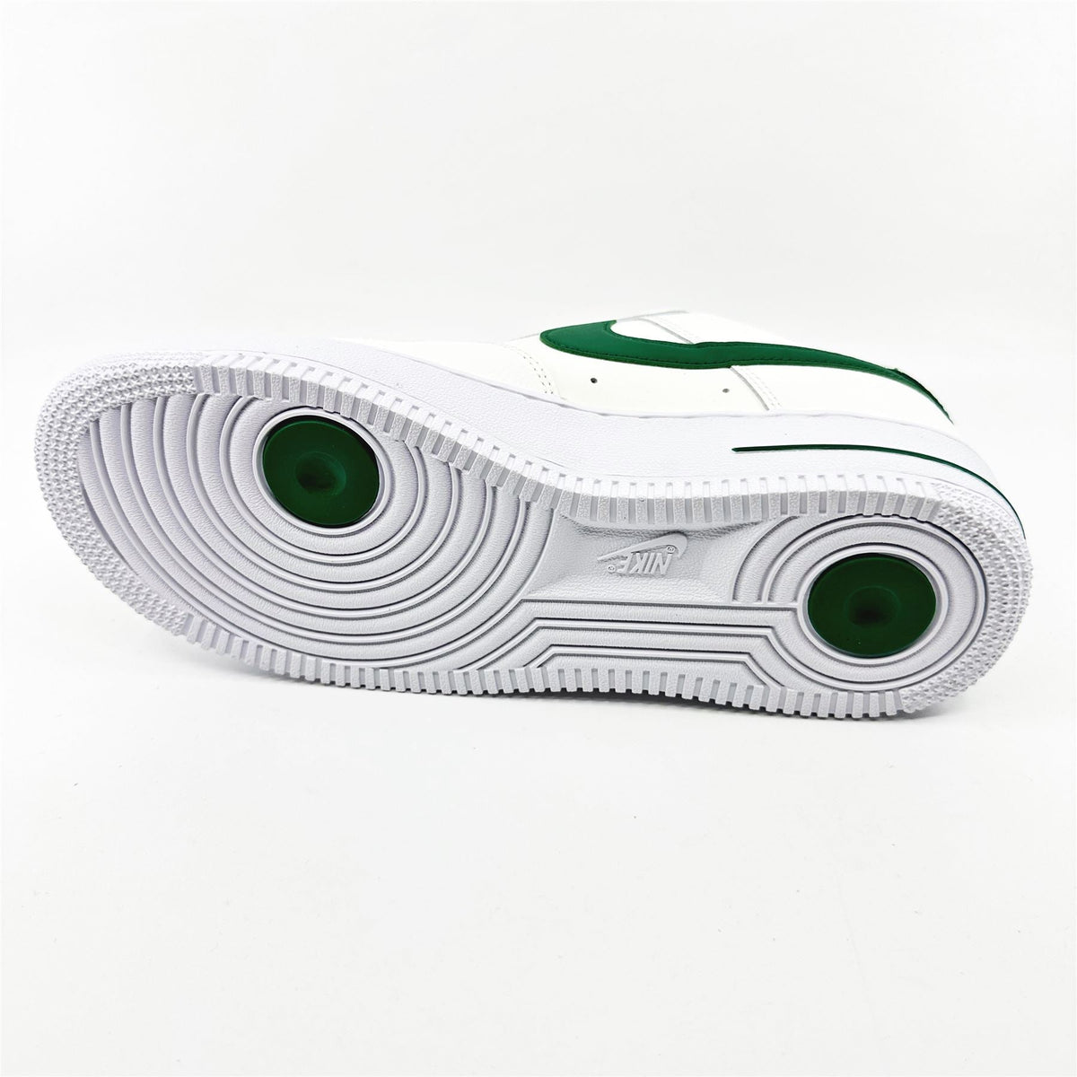 Nike Air Froce 1 '07 SE Sale Malachite White Womens Size 8.5 Athletic Sneaker