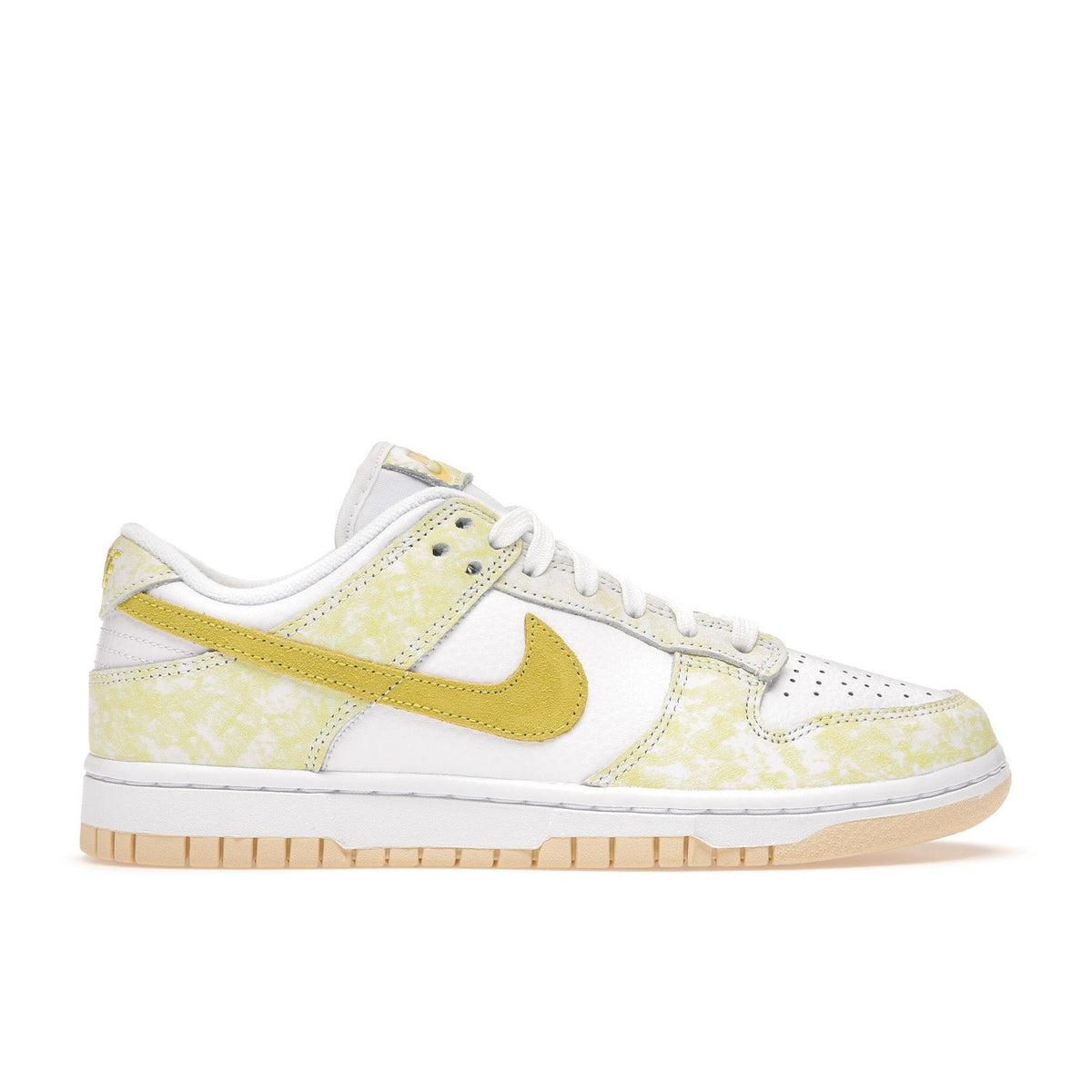 Nike Dunk Low "Yellow Strike " (W)