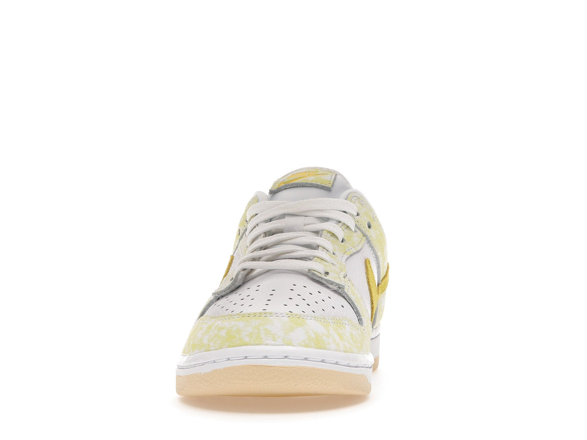 Nike Dunk Low "Yellow Strike " (W)